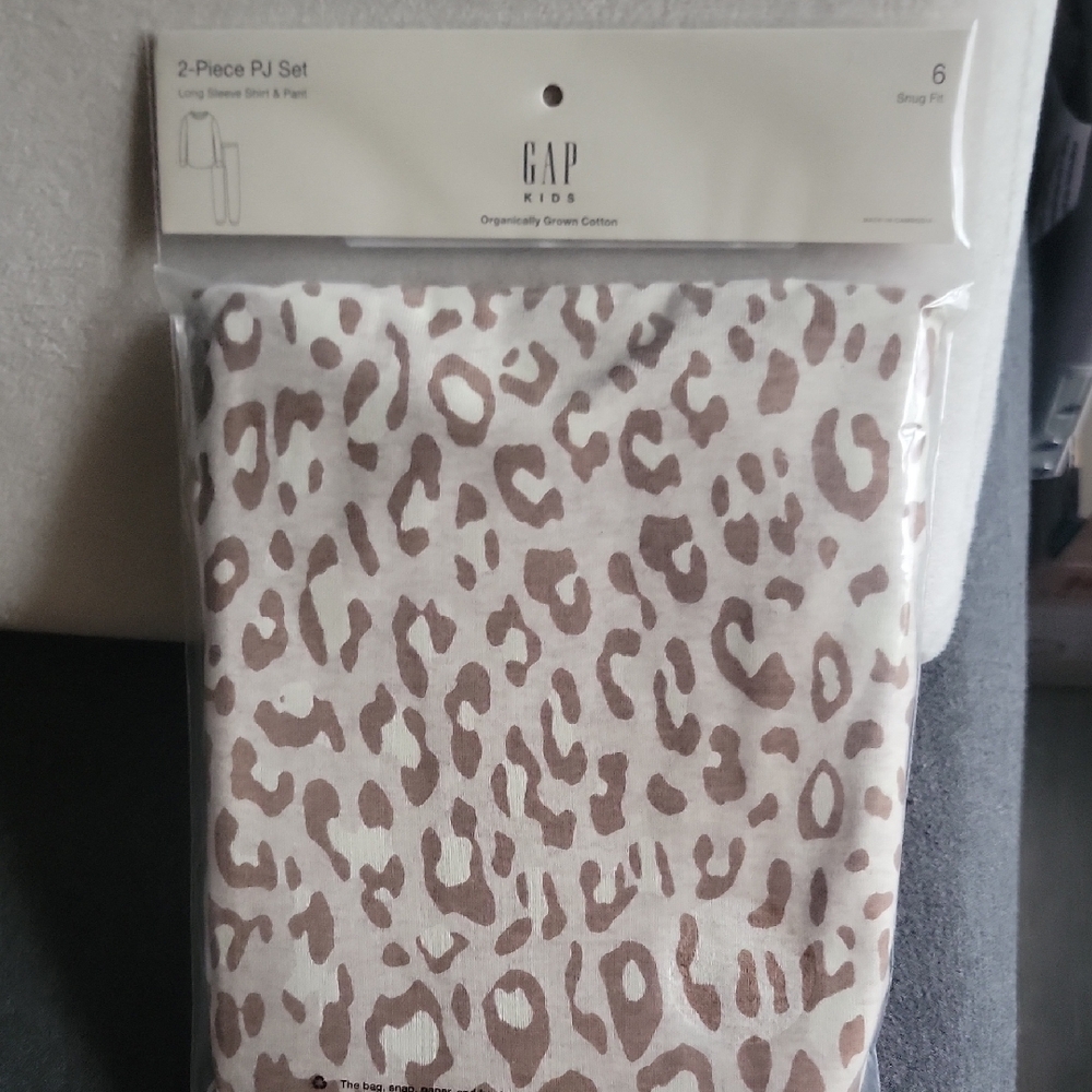 GAP Kids Leopard Print 2-Piece PJ Set